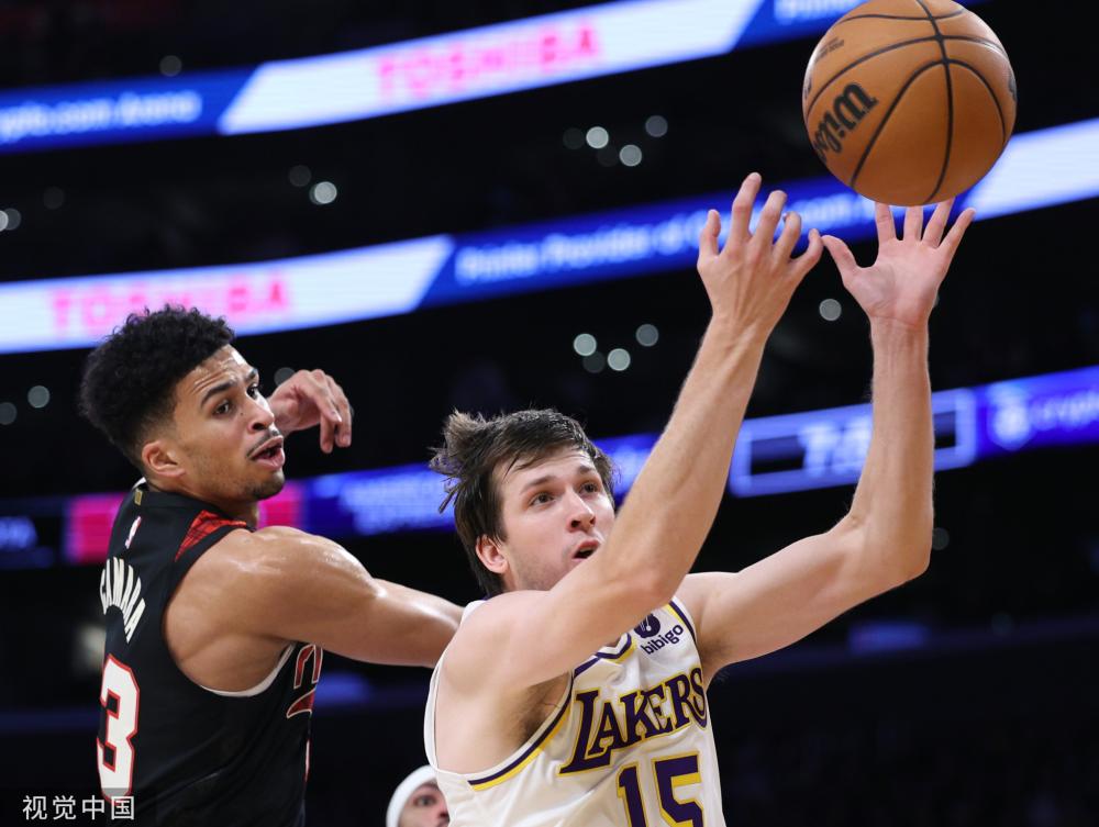 展现着非凡 展现着非凡